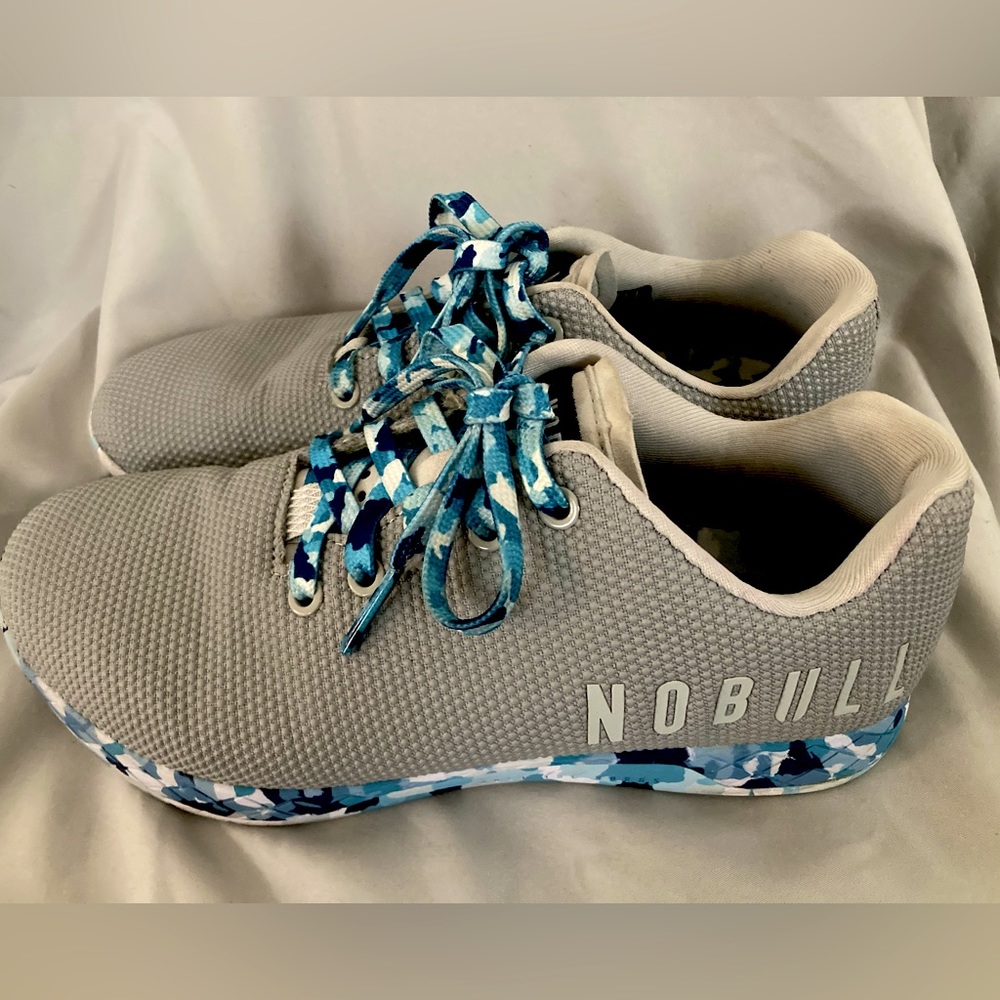 WOMEN'S NOBULL WILD OUTWORK FORMERLY TRAINER. size 8 1/2.